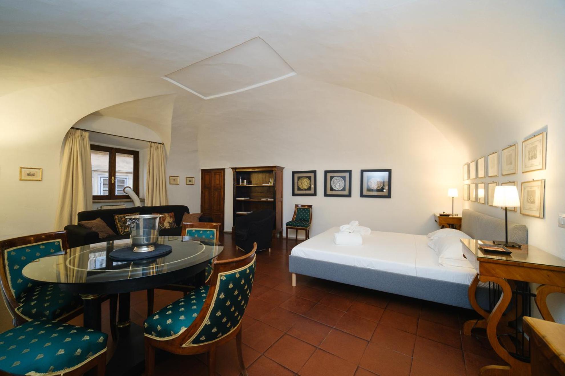 Appartement Pantheon's Arch By Buddyrent Rome